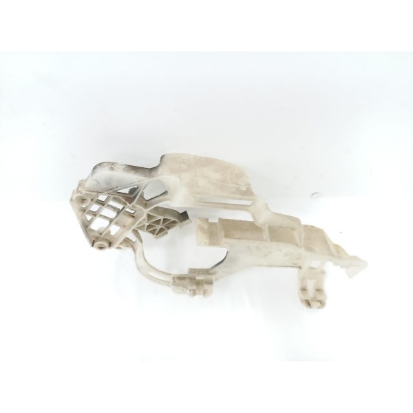 Suporte Fechadura Porta Traseira Esquerda Tiguan 2011