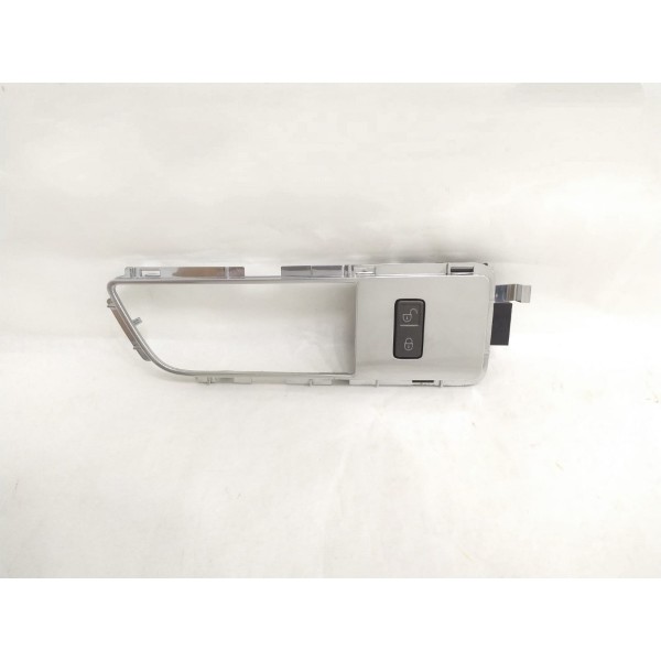 Moldura Maçaneta Interna Dianteira Direita Discovery 2010 Dianteira