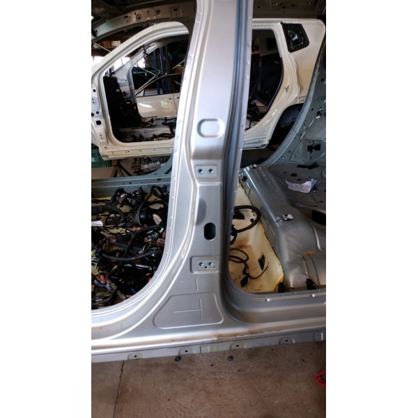 Coluna T Peugeot 2008 2017 Lado Esquerdo