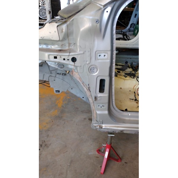 Coluna T Dianteira Esquerda Peugeot 2008 2017