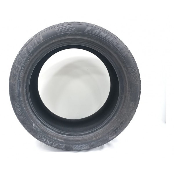 Pneu Landsail Ls588suv 255/50r20 N1 Detalhe V