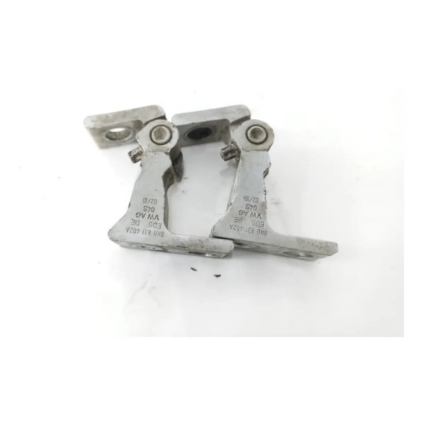 Dobradiça Dianteira  Vw Amarok 2011 Unidade 8k0831402a 