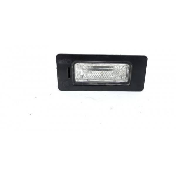 Luz Placa Audi Rs5 4.2 V8 2011 8t0943021 Unidade Preto