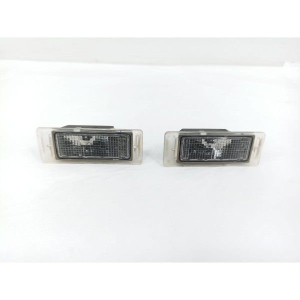 Par Luz Placa Traseira Esquerda Gm Sonic 2012