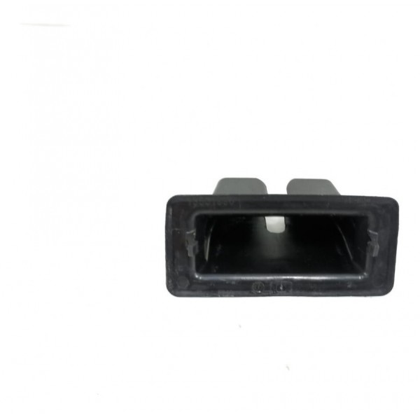 Acabamento Fechadura Porta Malas Gm Sonic 2012