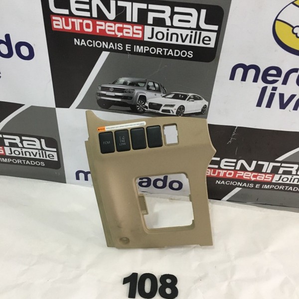 Acabamento Tampa Fusivel Mitsubishi Outlander 2017