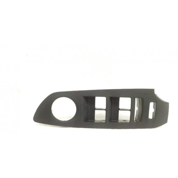 Moldura Botão Vidro Dianteiro Esquerdo Gm Tracker 2018