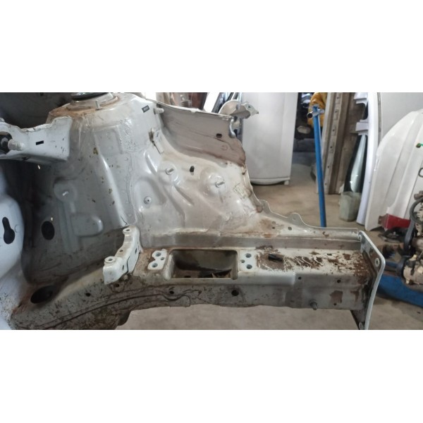 Longarina Esquerda Dianteira Volkswagen Nivus 2021