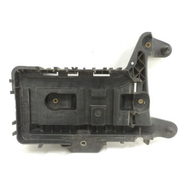 Suporte Caixa Bateria Vw Tiguan 2010 Detalhe