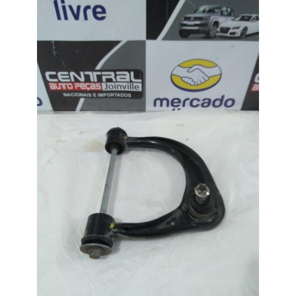 Bandeja De Suspensão Superior Esquerda Toyota Hilux 2014