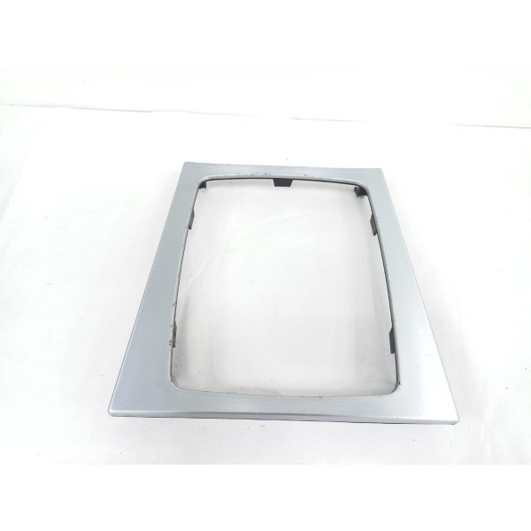 Moldura Trambulador Mercedes Benz C300 2011 Detalhe