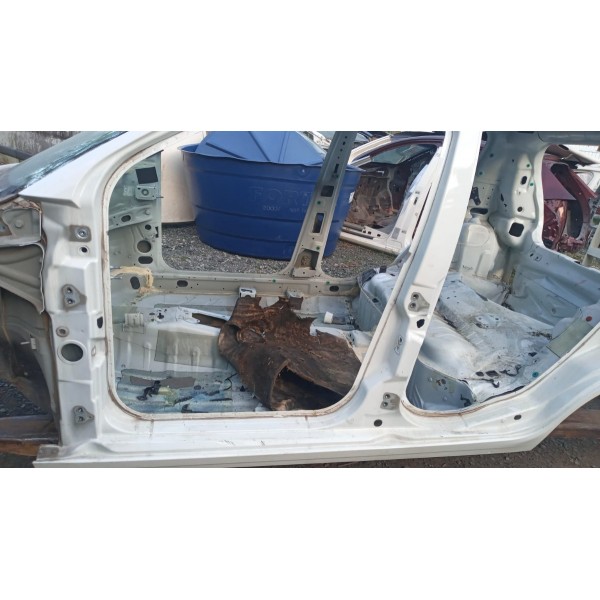 Coluna De Porta Esquerda Fiat Mobi 2020 Branco