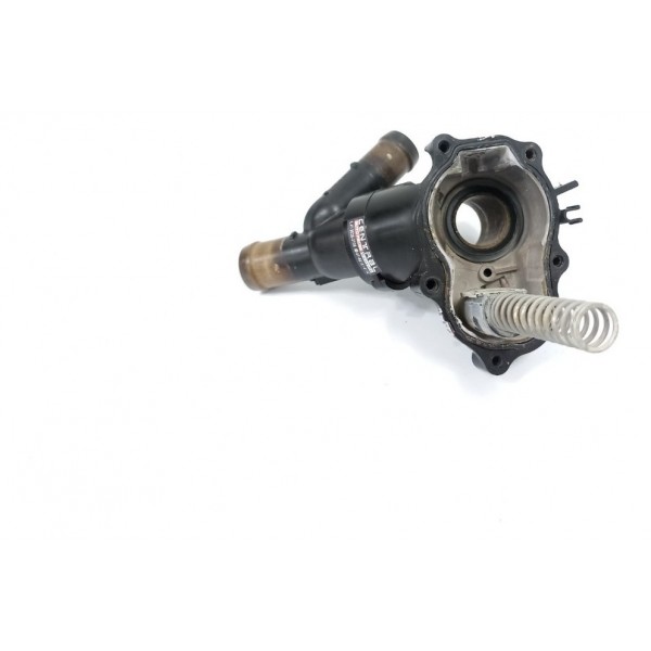 Carcaça Válvula Termostática Mercedes A200 2014 2015