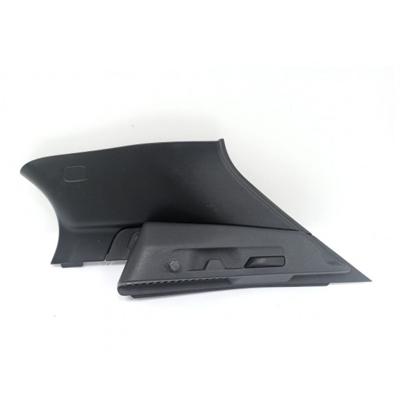 Acabamento Coluna Traseira Direita Mercedes Gla200 2015 2016