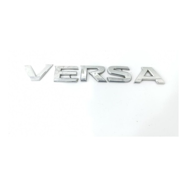 Emblema Nissan Versa 2018-19