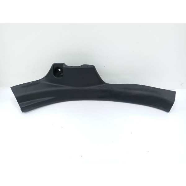 Soleira Porta Traseira Direita Nissan Versa 2018 2019 Preto