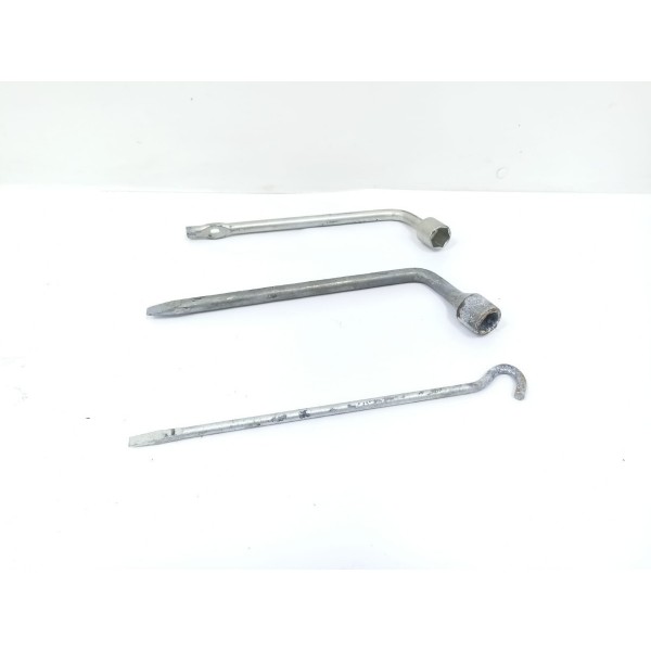 Jogo Chave Roda Nissan Versa 2018 2019