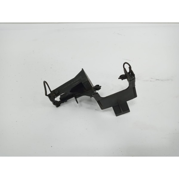 Suporte Flexível Dianteiro Esquerdo Gla 200 2015 2016