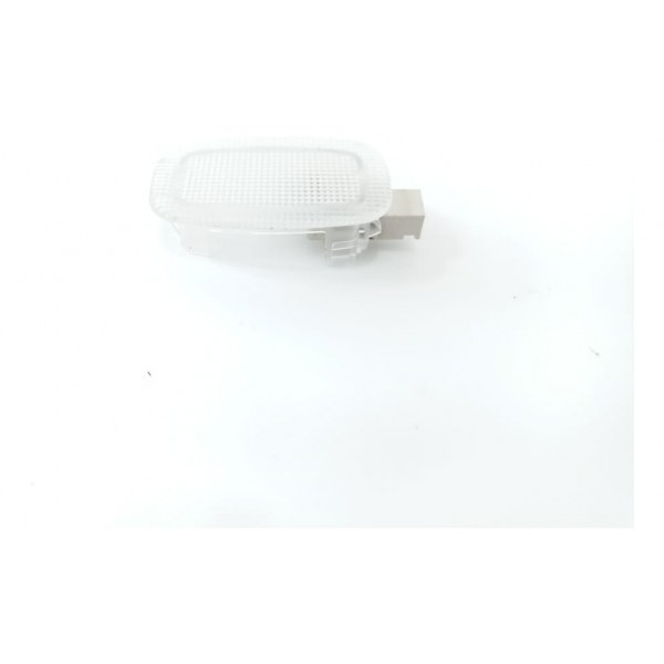 Luz Cortesia Mercedes Gla200 2016  Unidade