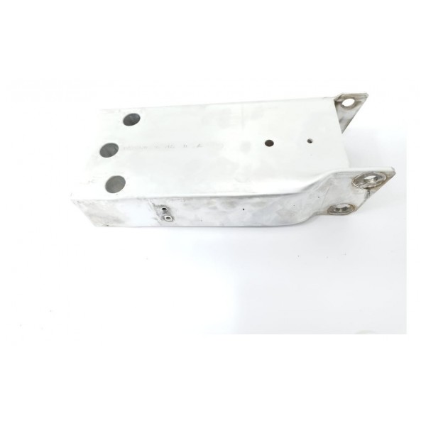 Suporte Esquerdo Alma Dianteira Mercedes Gla 200 2016