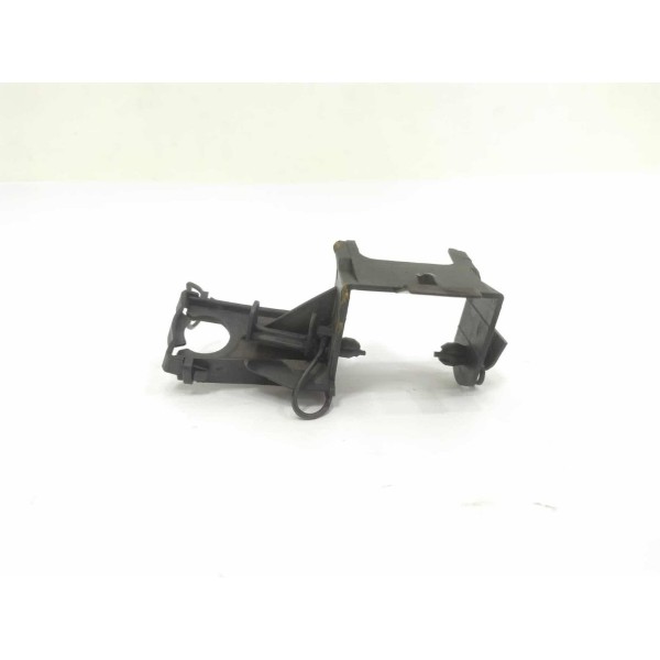 Suporte Flexível Freio Dianteiro Esquerdo Mercedes A200 2014