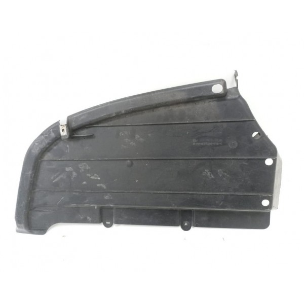 Protetor Traseiro Direito Mercedes C180 2014