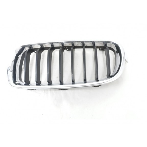 Grade Esquerda Para-choque Dianteiro Bmw 320i 2015 Brilhante