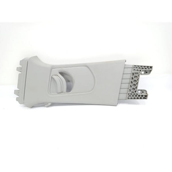 Acabamento Superior Coluna Central Esquerdo Audi A1 2013