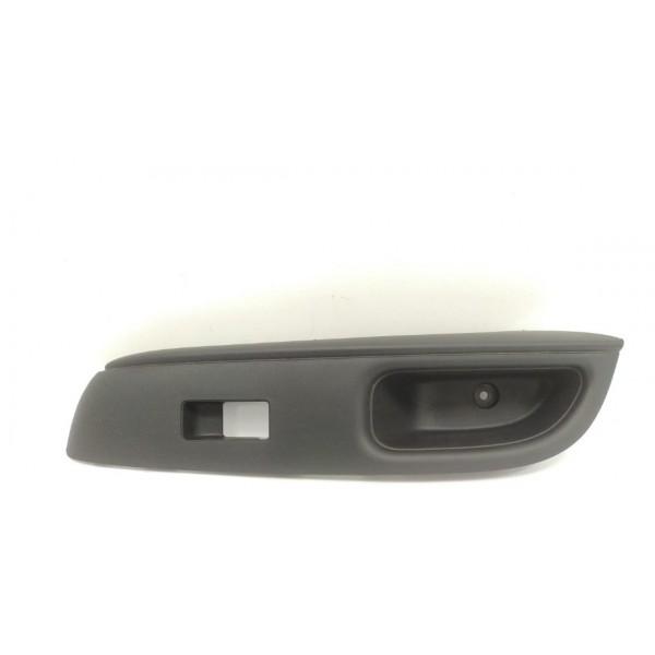 Moldura Botão Vidro Traseiro Esquerdo Nissan Versa 2019