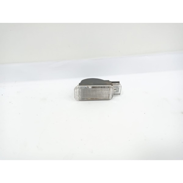 Luz Cortesia Forro Direito Porta Malasaudi A1 Tfsi 2013