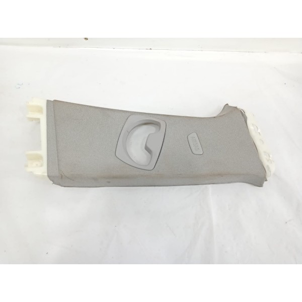 Moldura Coluna Superior Direita Bmw 320i 2014 Detalhe