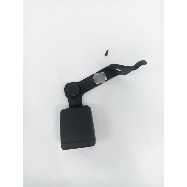 Engate Cinto Traseiro Direito  Bmw 330i 2020