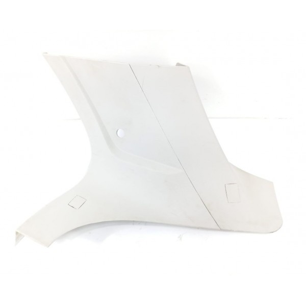 Acabamento Coluna Traseira Direita  Fiat Freemont 2013