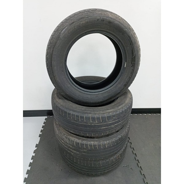 Jogo Pneu Pirelli Carrier 215/65 R16 Rev. H
