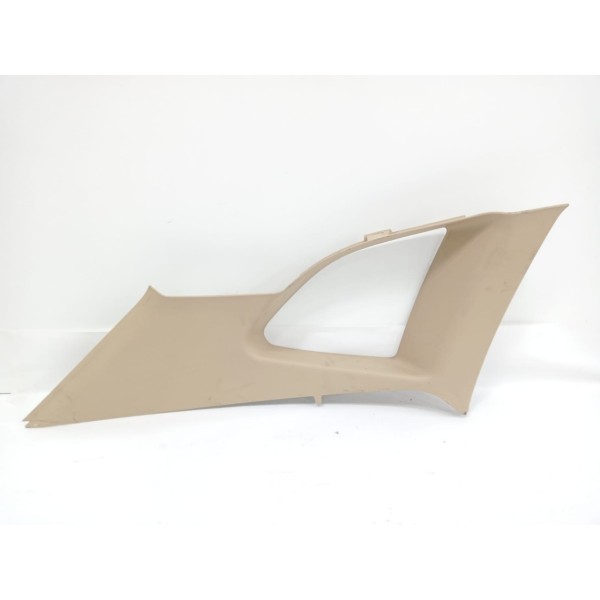 Acabamento Coluna Traseira Esquerda Bmw X1 2012