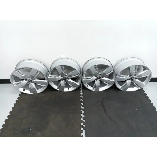 Jogo Aro R19  Audi Q5 2020 Prateado