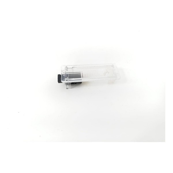 Luz Cortesia Ford Focus 2016