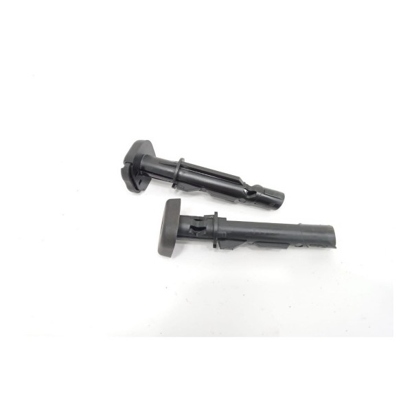 Par Trava Encosto Cabeça Banco Traseiro Direito Focus 2016 Preto