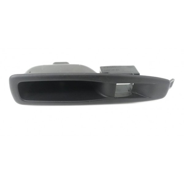 Moldura Botão Vidro Elétrico Traseiro Direito Captur 2018