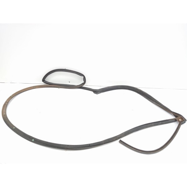 Guarnição Guarda Pó Porta Traseira Direita Crv 2.0 4x2 2010