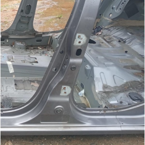 Coluna T Esquerda Renault Logan 2019