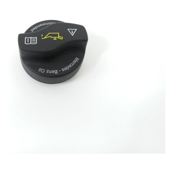 Tampa Óleo Mercedes Cla200 2015