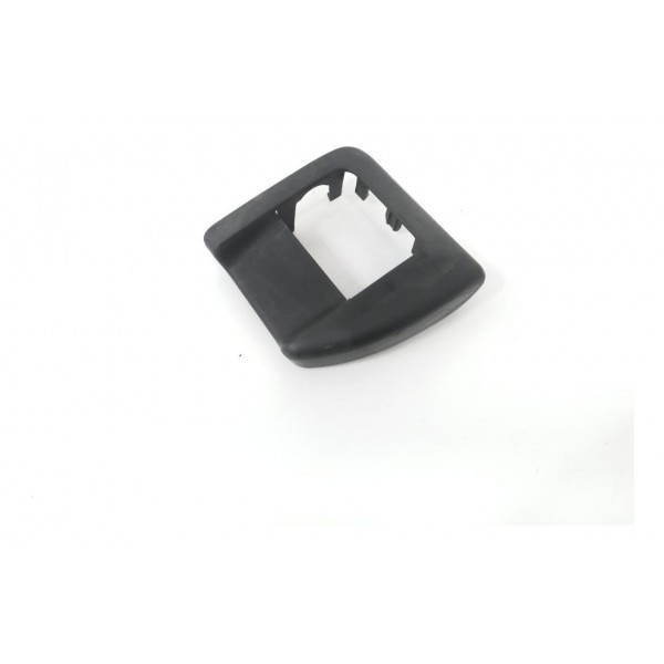 Acabamento Banco Traseiro Direito Vw Tiguan 2020