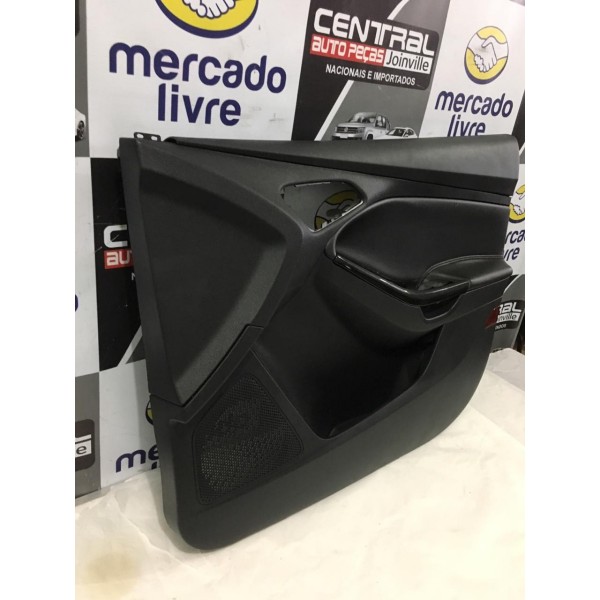 Forro De Porta Dianteira Direita Ford Focus Titanium 2017