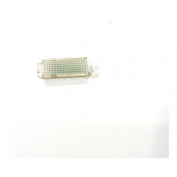 Luz Cortesia Forro Dianteiro Esquerdo Audi A1 Tfsi 1.4 2012