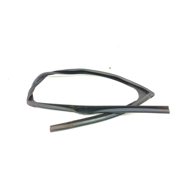 Borracha Guarnição Diant Esq Ford Ka S 1.0 2017-18