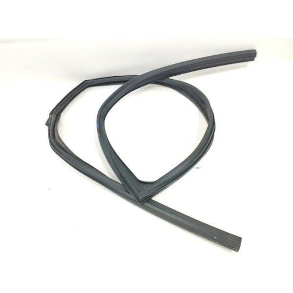 Borracha Guarnição Traseira Esquerda Nissan Sentra 2015