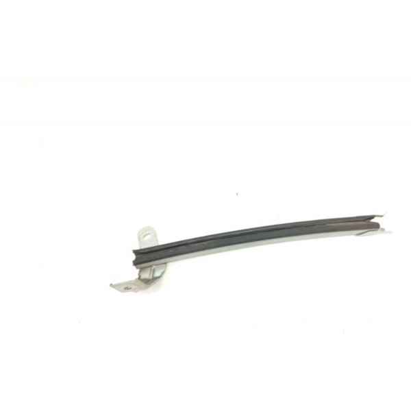 Guia Vidro Porta Dianteira Direita Nissan Sentra 2015