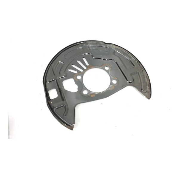 Defletor Freio Dianteiro Esquerdo Nissan Sentra 2015