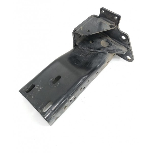 Suporte Esq Para-choque Diant Mercedes-benz Axor 1933 2012